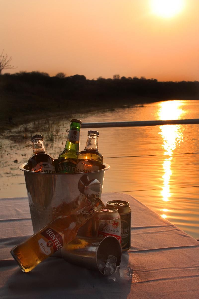 Mziki Safari Lodge Beestekraal  Exterior foto