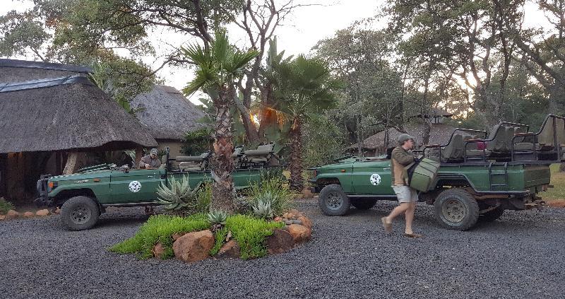 Mziki Safari Lodge Beestekraal  Exterior foto
